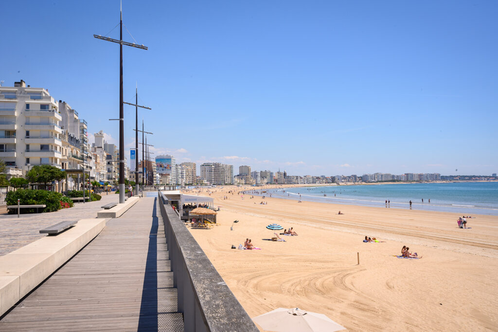 Les Sables d'Olonne remblai et plage