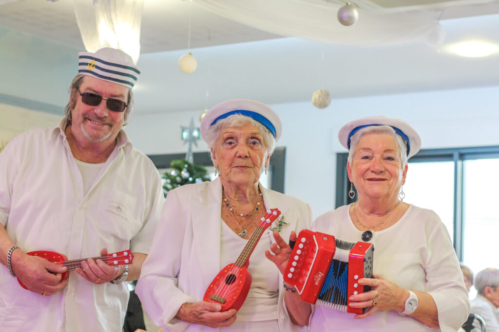 Les habitants de la résidence seniors lors des 10 ans
