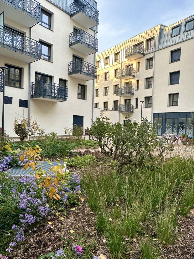 Résidence Seniors Villas Ginkgos Le Biloba Bourges